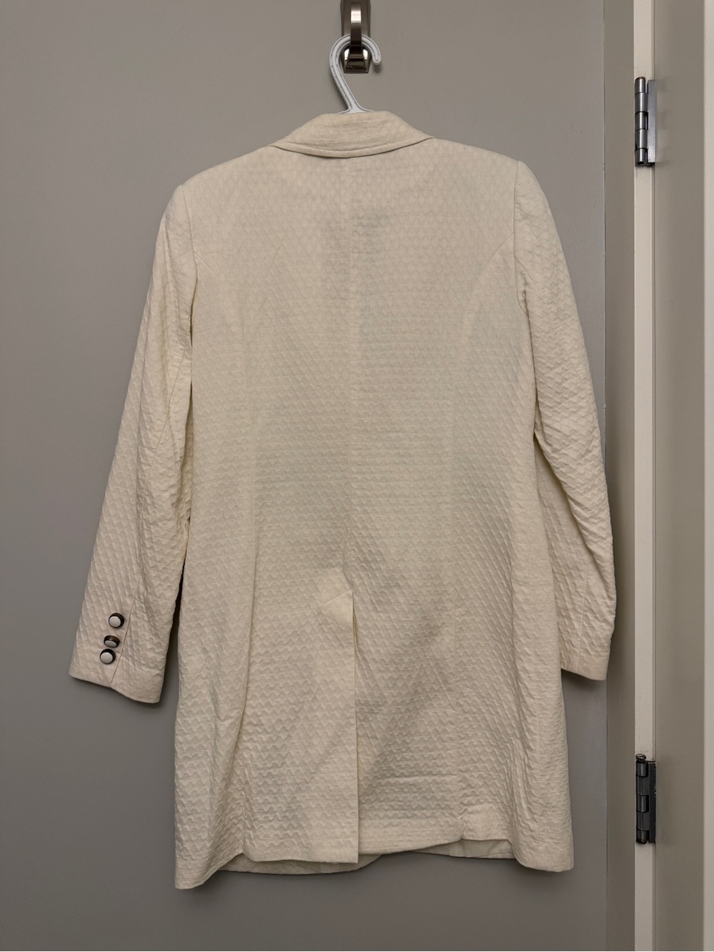 Long Single-Breasted Blazer - Picture 2 of 3